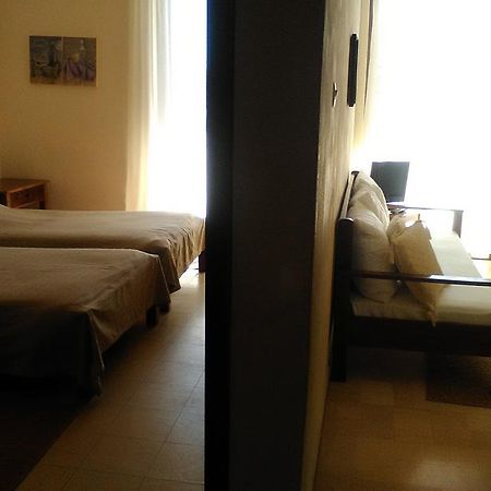 Aparthotel Iliahtides อมารินโธส ภายนอก รูปภาพ