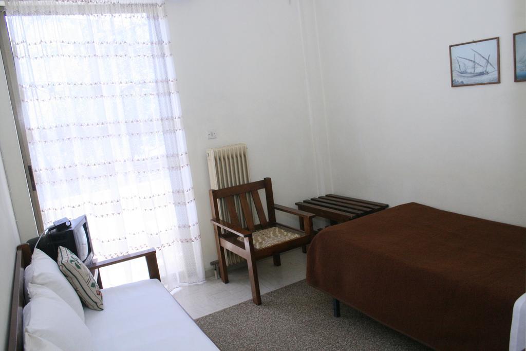 Aparthotel Iliahtides อมารินโธส ห้อง รูปภาพ