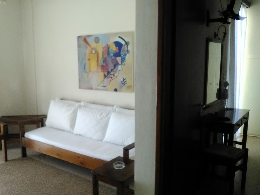 Aparthotel Iliahtides อมารินโธส ภายนอก รูปภาพ