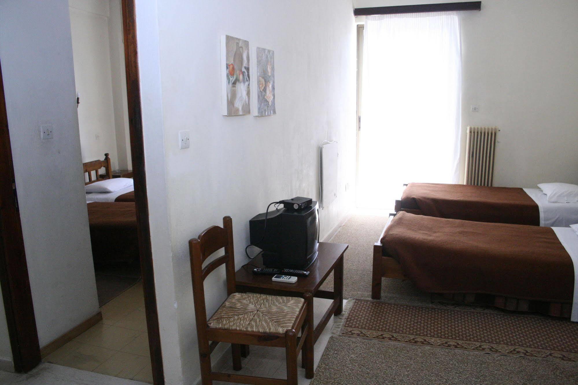 Aparthotel Iliahtides อมารินโธส ภายนอก รูปภาพ