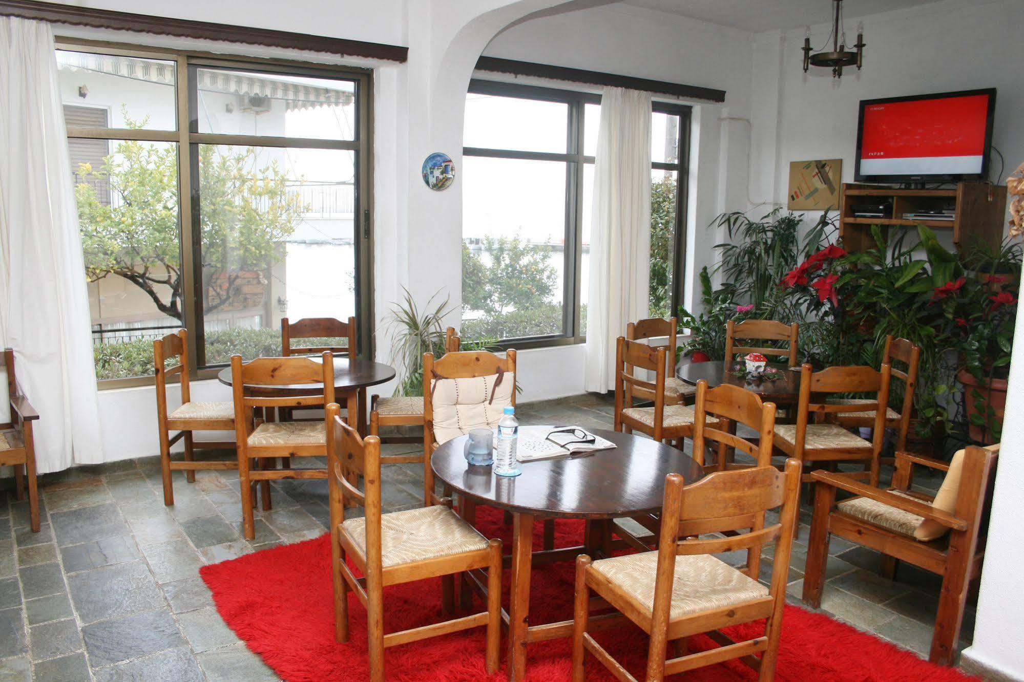 Aparthotel Iliahtides อมารินโธส ภายนอก รูปภาพ